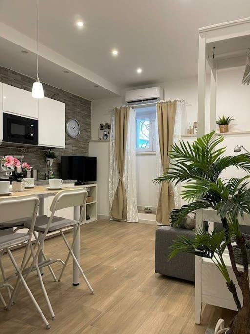Relax Home By Dani Rom Exterior foto